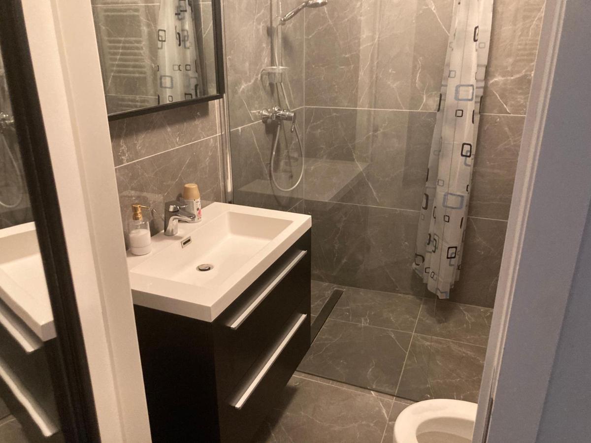 Le Bon Berger Apartment Брюксел Екстериор снимка